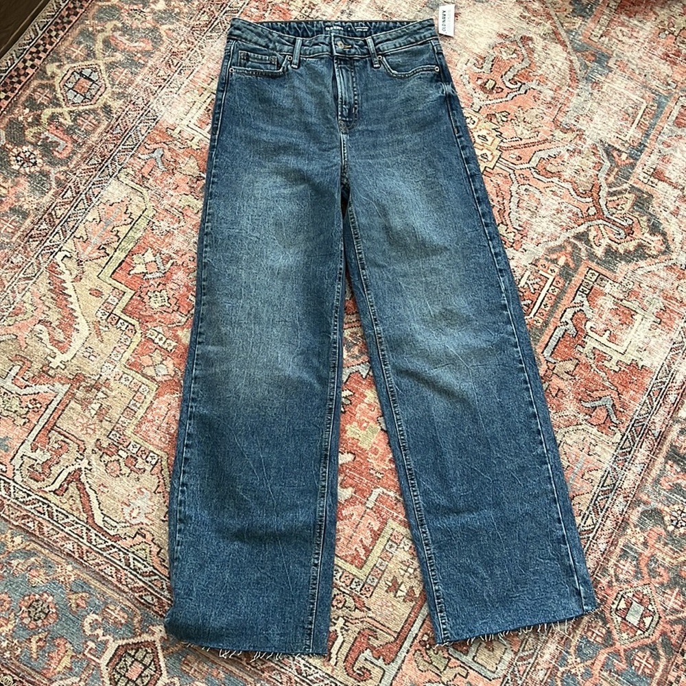 Old Navy womens wide leg capri jeans extra high rise 8 frayed bottom